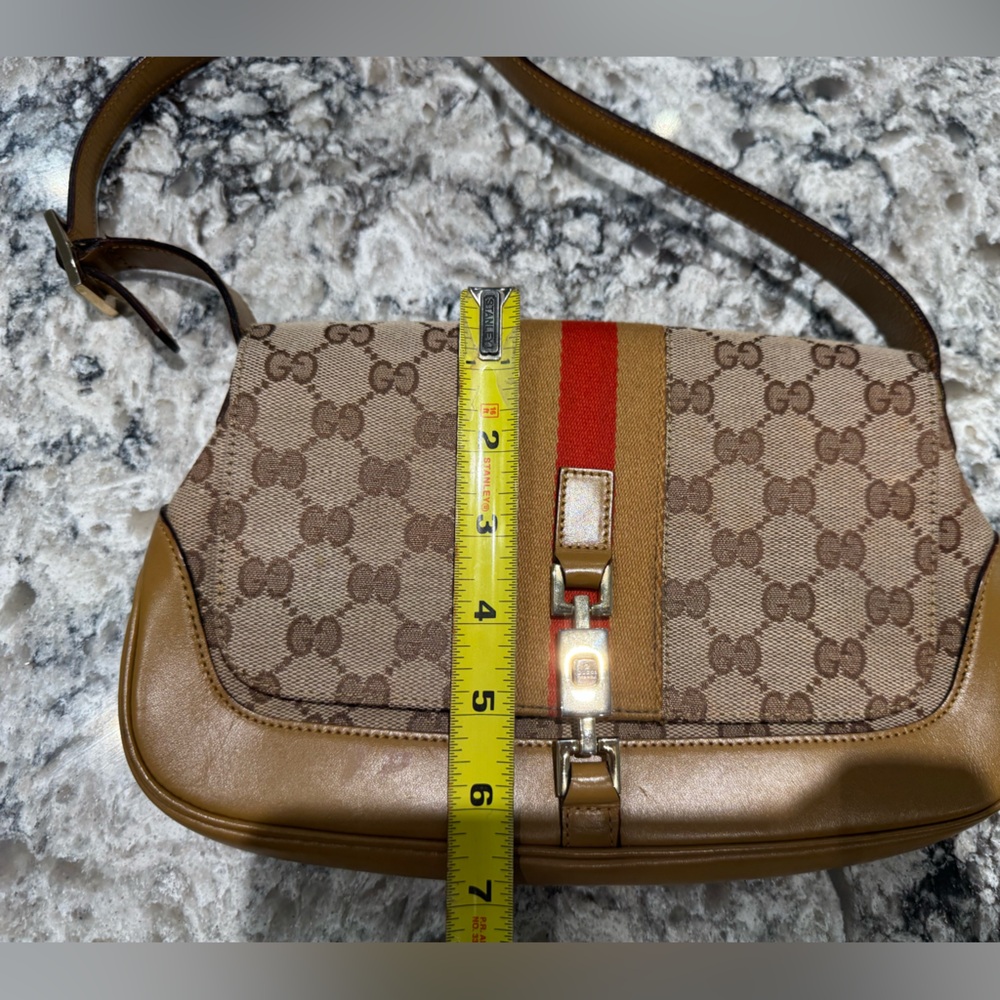 Gucci Jackie in Beige Canvas + Leather - Picture 6 of 14
